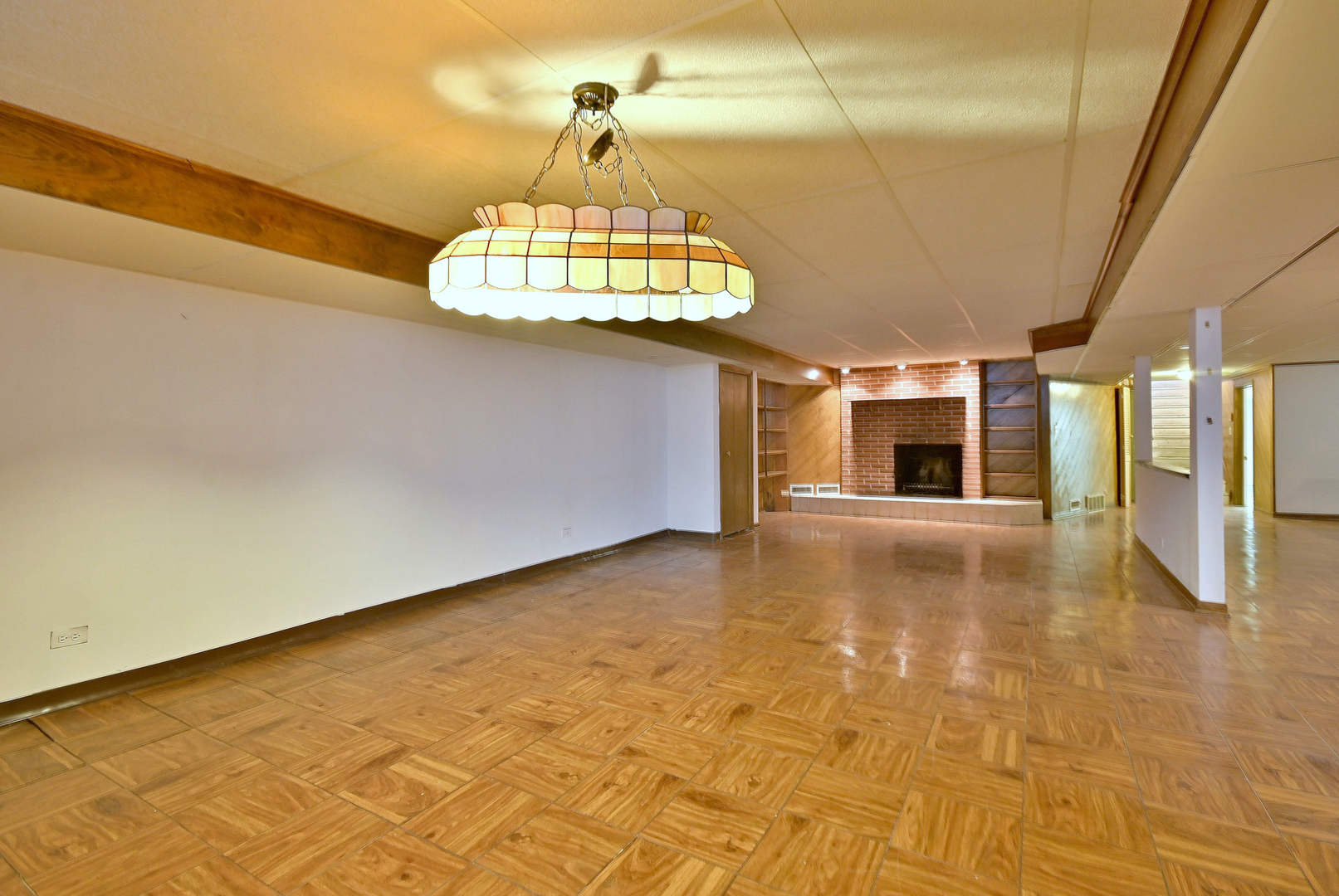 406 Hillcrest Drive, Prospect Heights, IL 60070