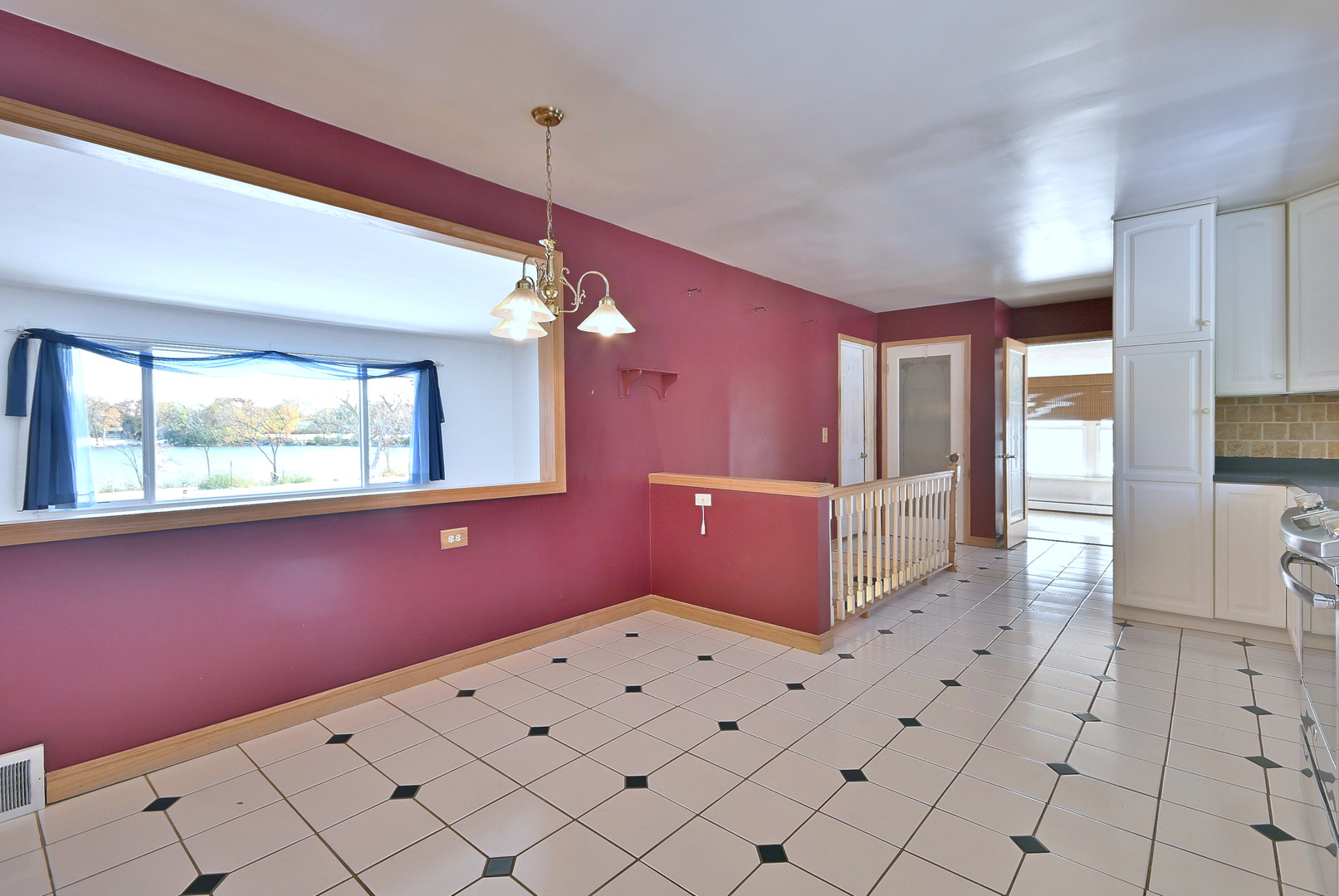 406 Hillcrest Drive, Prospect Heights, IL 60070