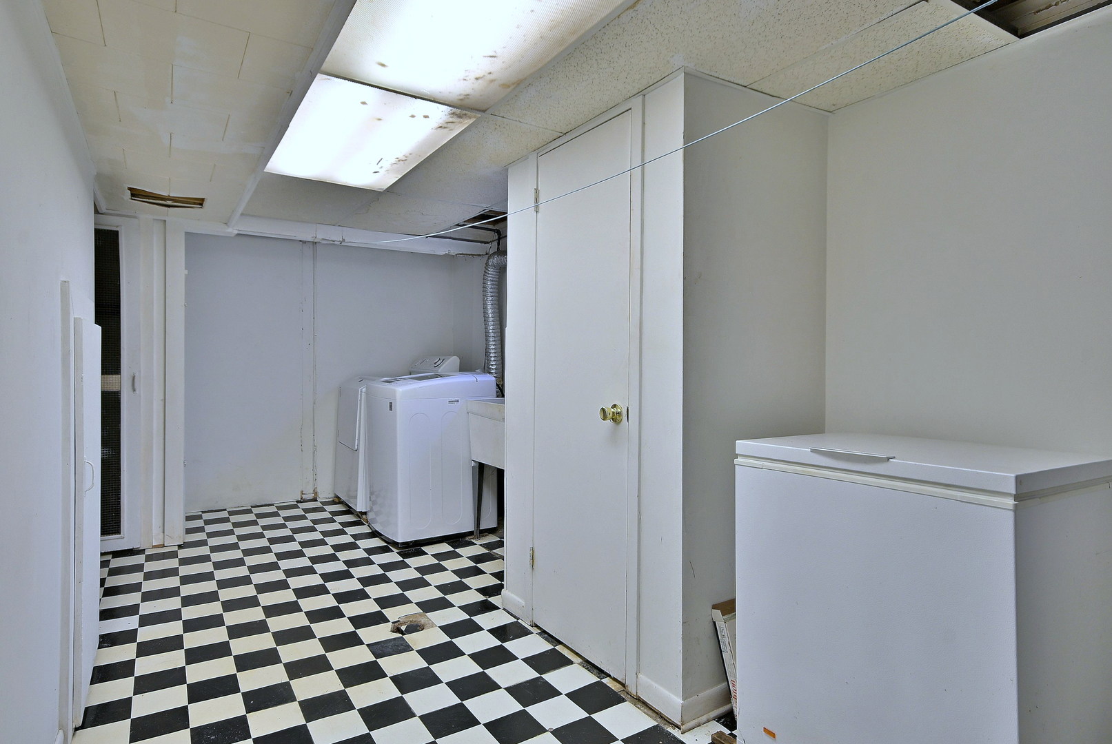 406 Hillcrest Drive, Prospect Heights, IL 60070