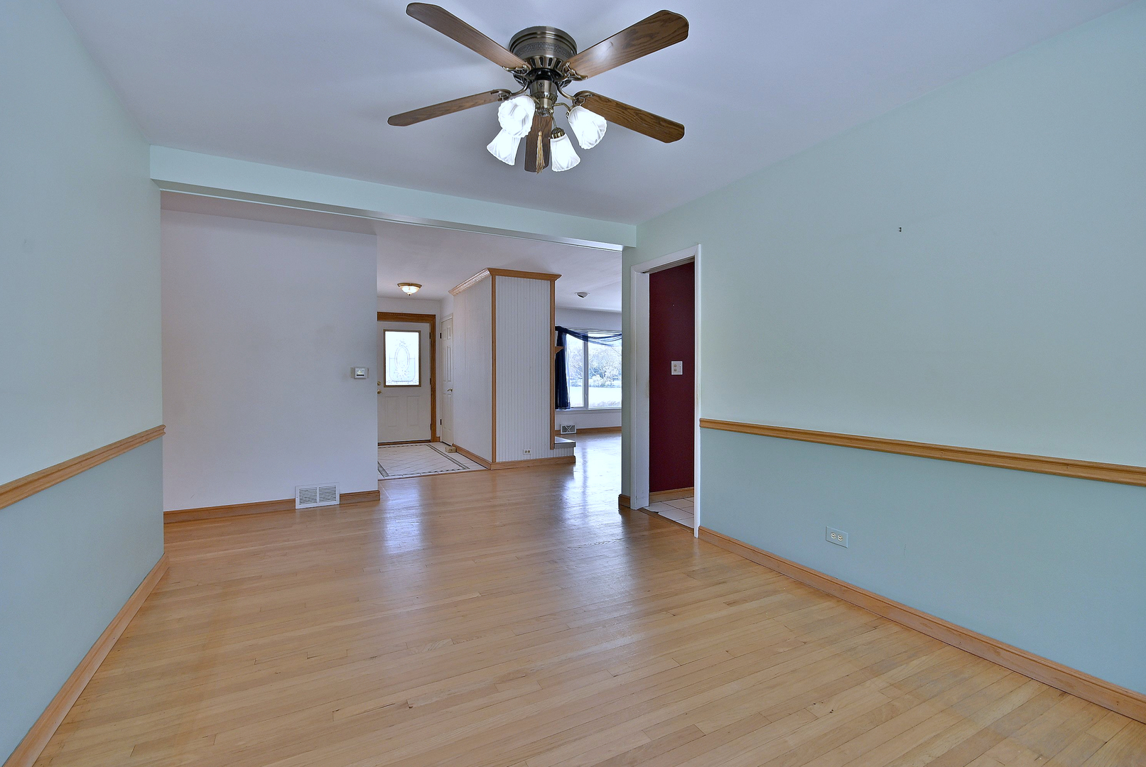 406 Hillcrest Drive, Prospect Heights, IL 60070