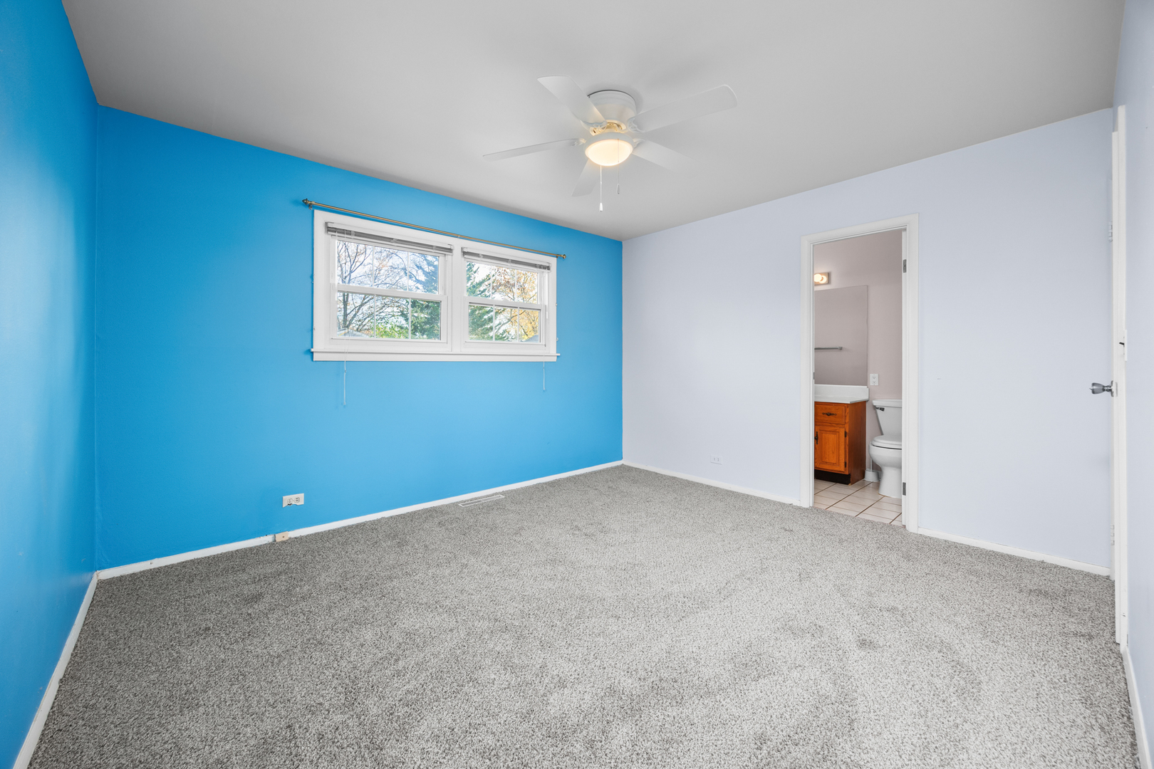 Arlington Heights, IL 60005