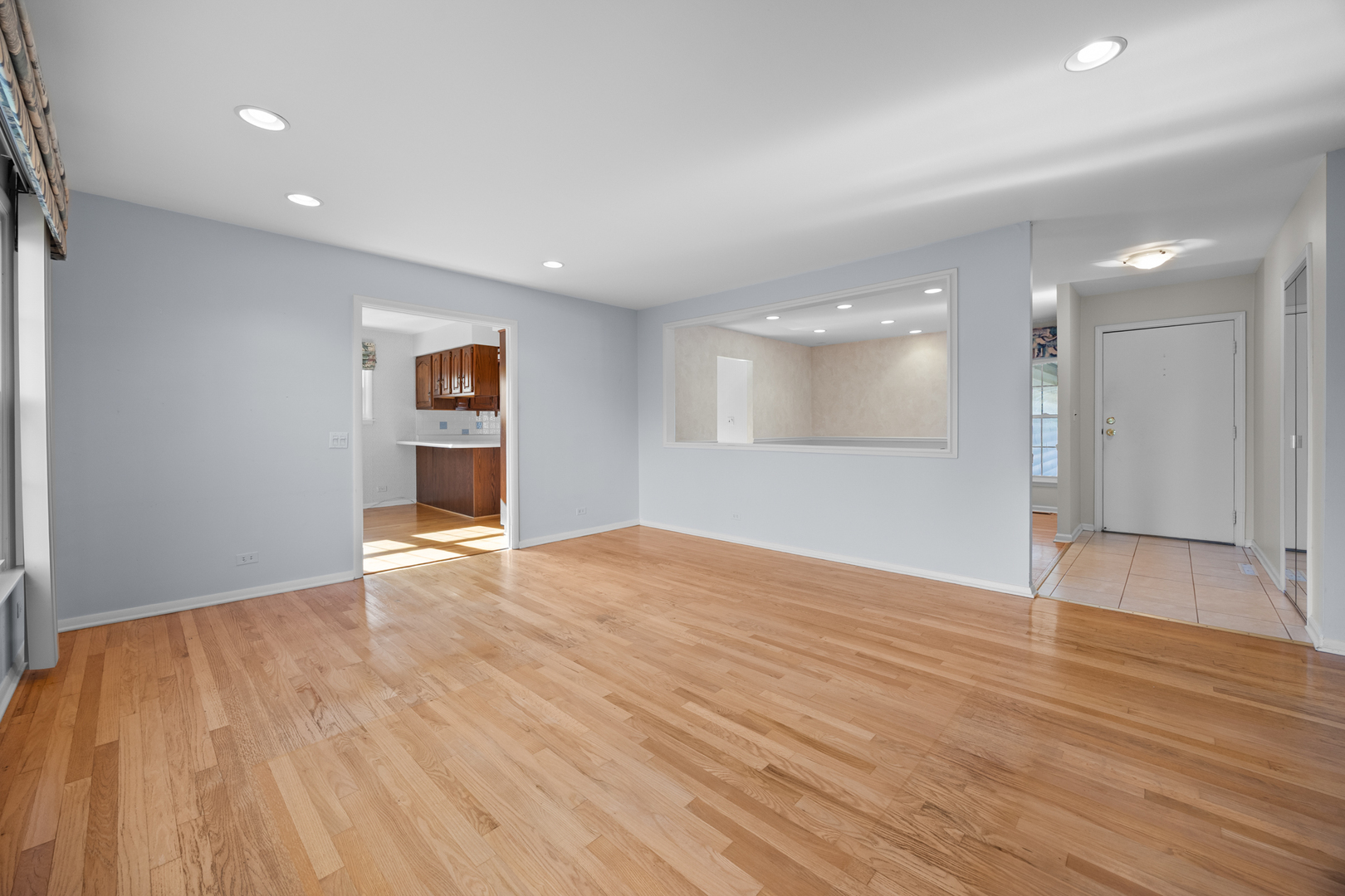 Arlington Heights, IL 60005