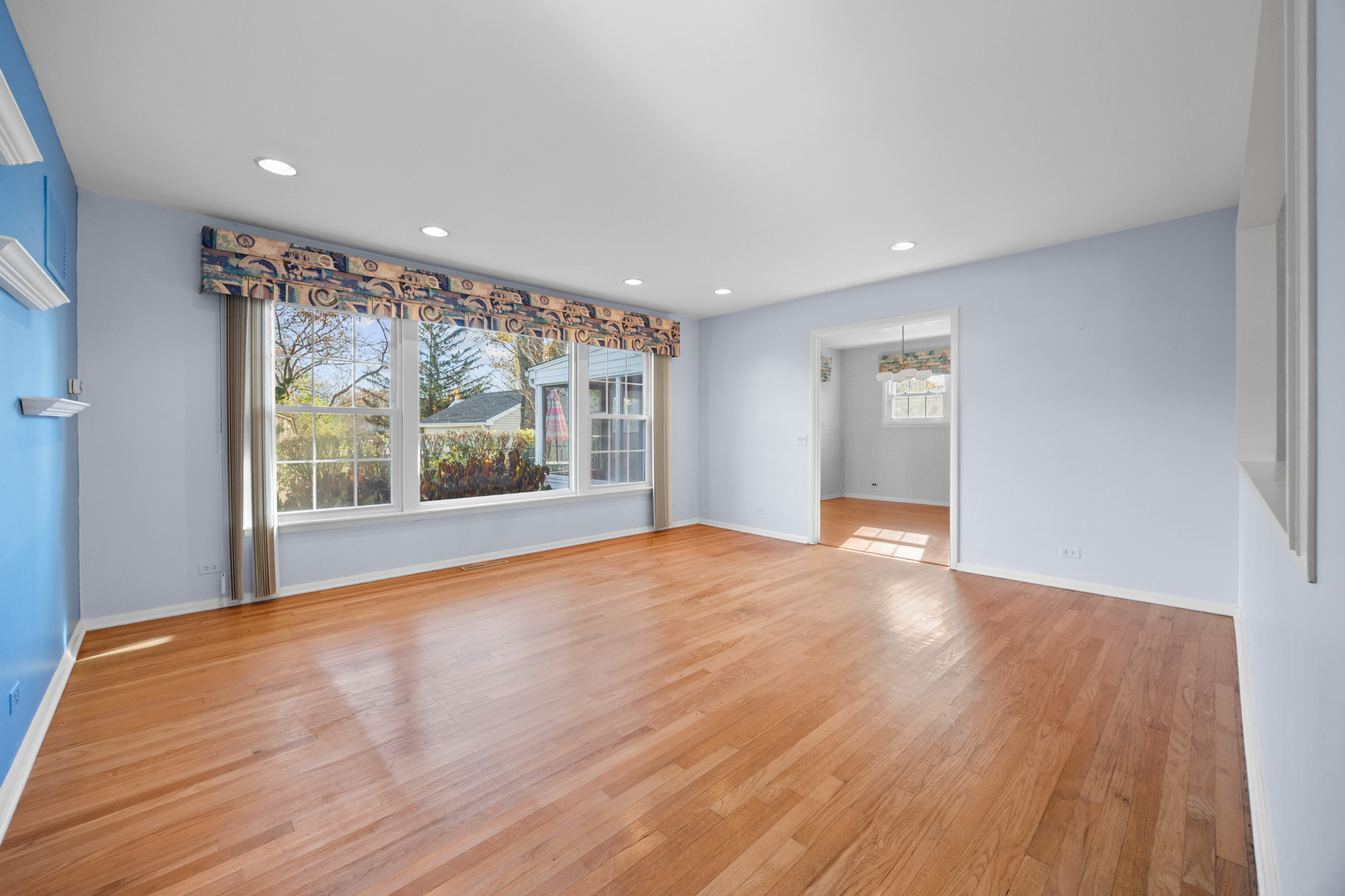 Arlington Heights, IL 60005