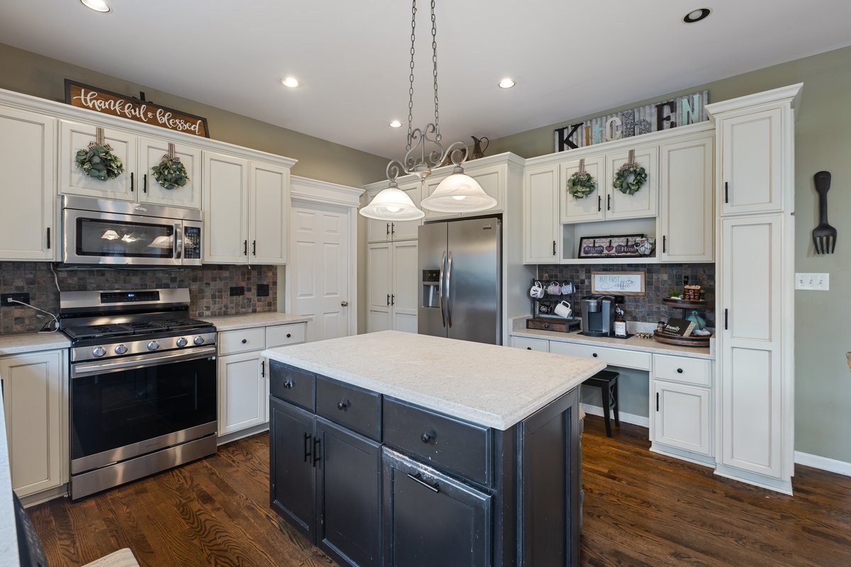 12717 Wexford Drive, Plainfield, IL 60585