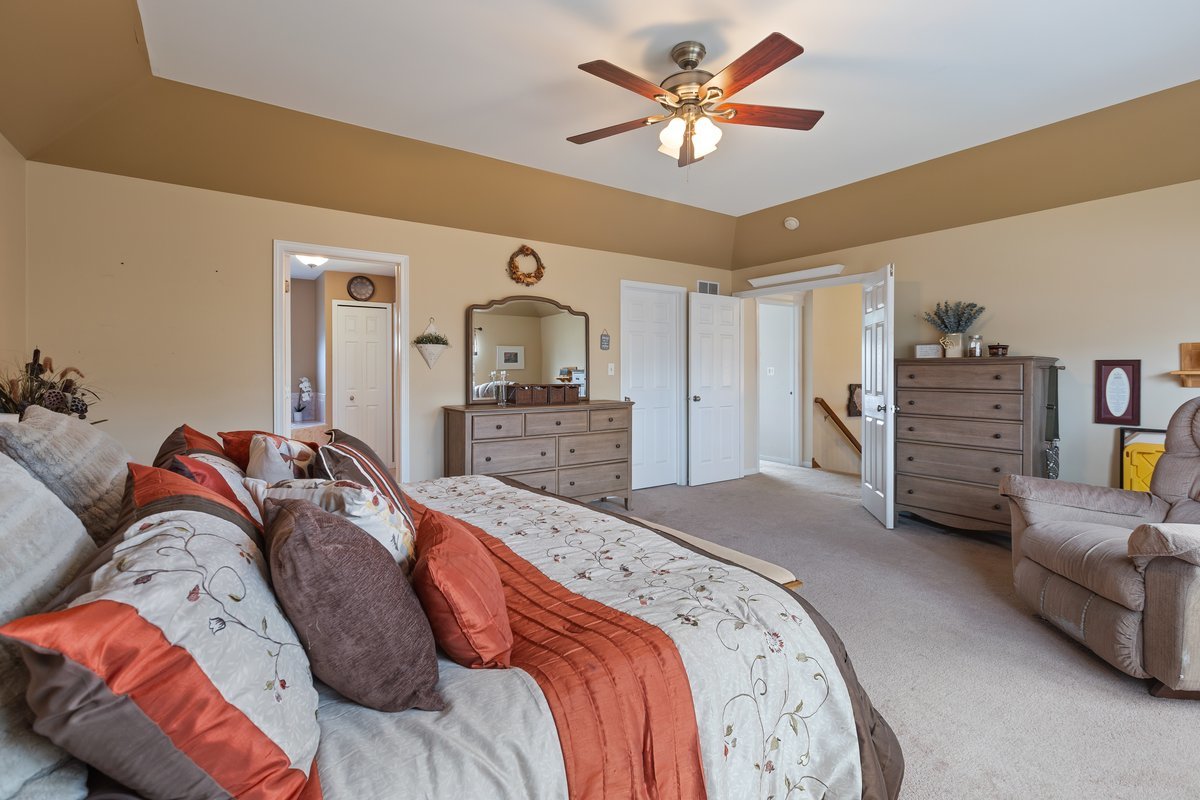 12717 Wexford Drive, Plainfield, IL 60585