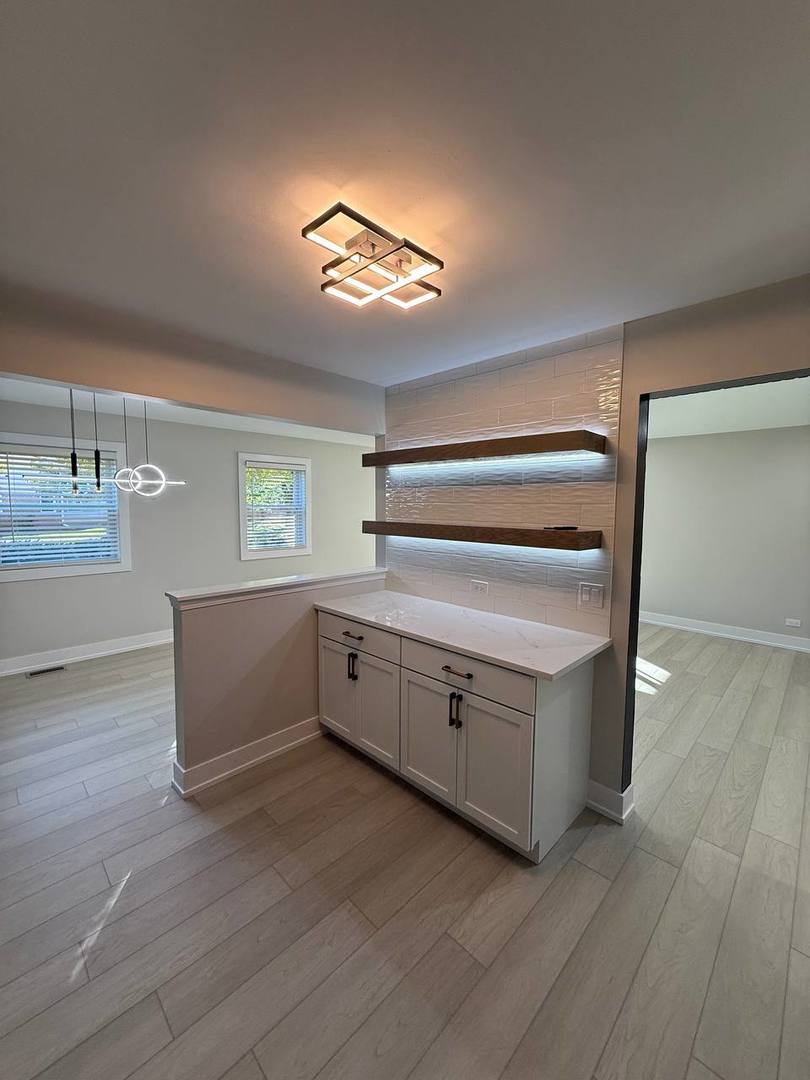 2403 Mallow Court #Z1, Schaumburg, IL 60194