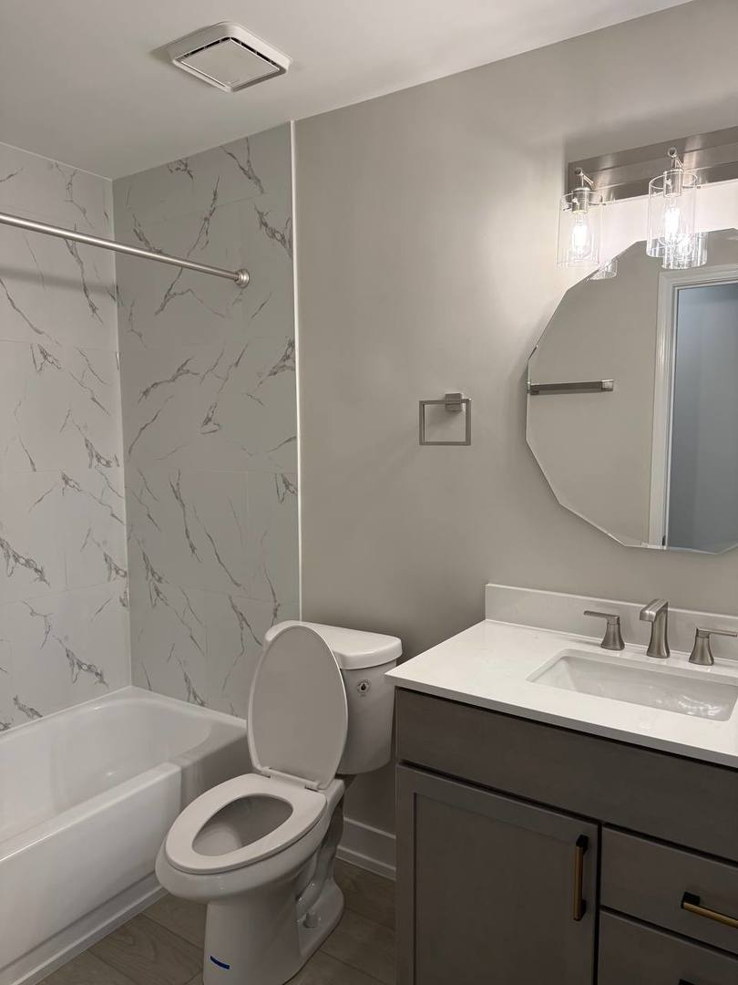 2403 Mallow Court #Z1, Schaumburg, IL 60194