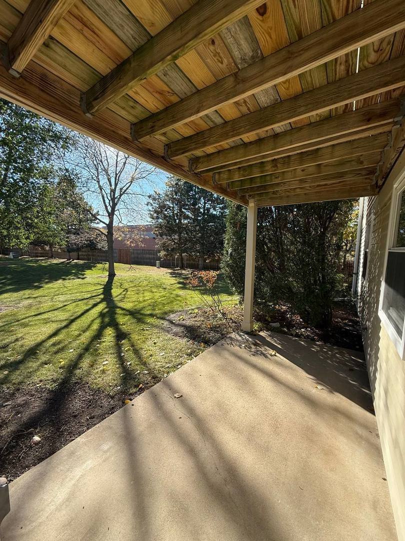 2403 Mallow Court #Z1, Schaumburg, IL 60194