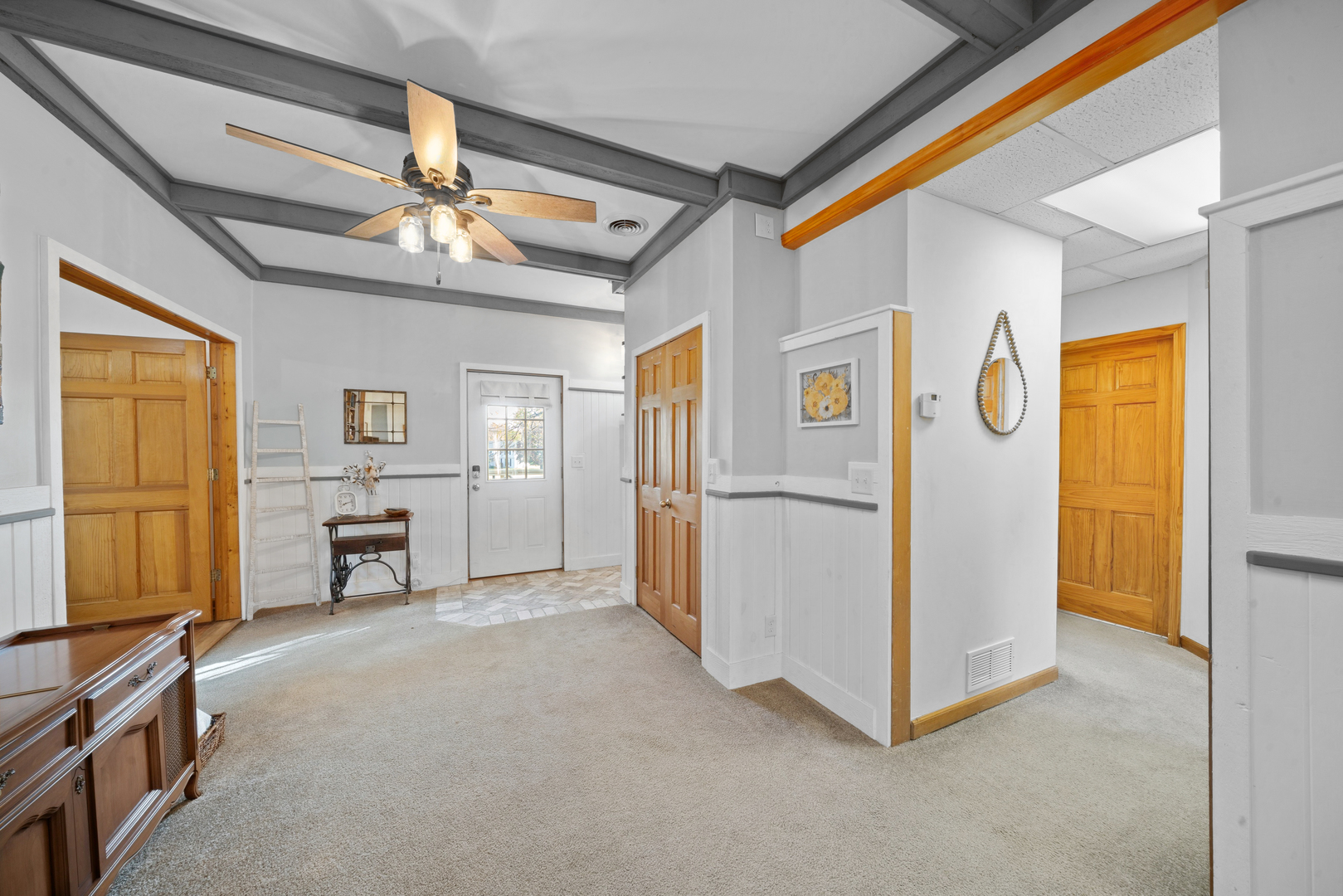 43W140 Campton Hills Road, Elburn, IL 60119