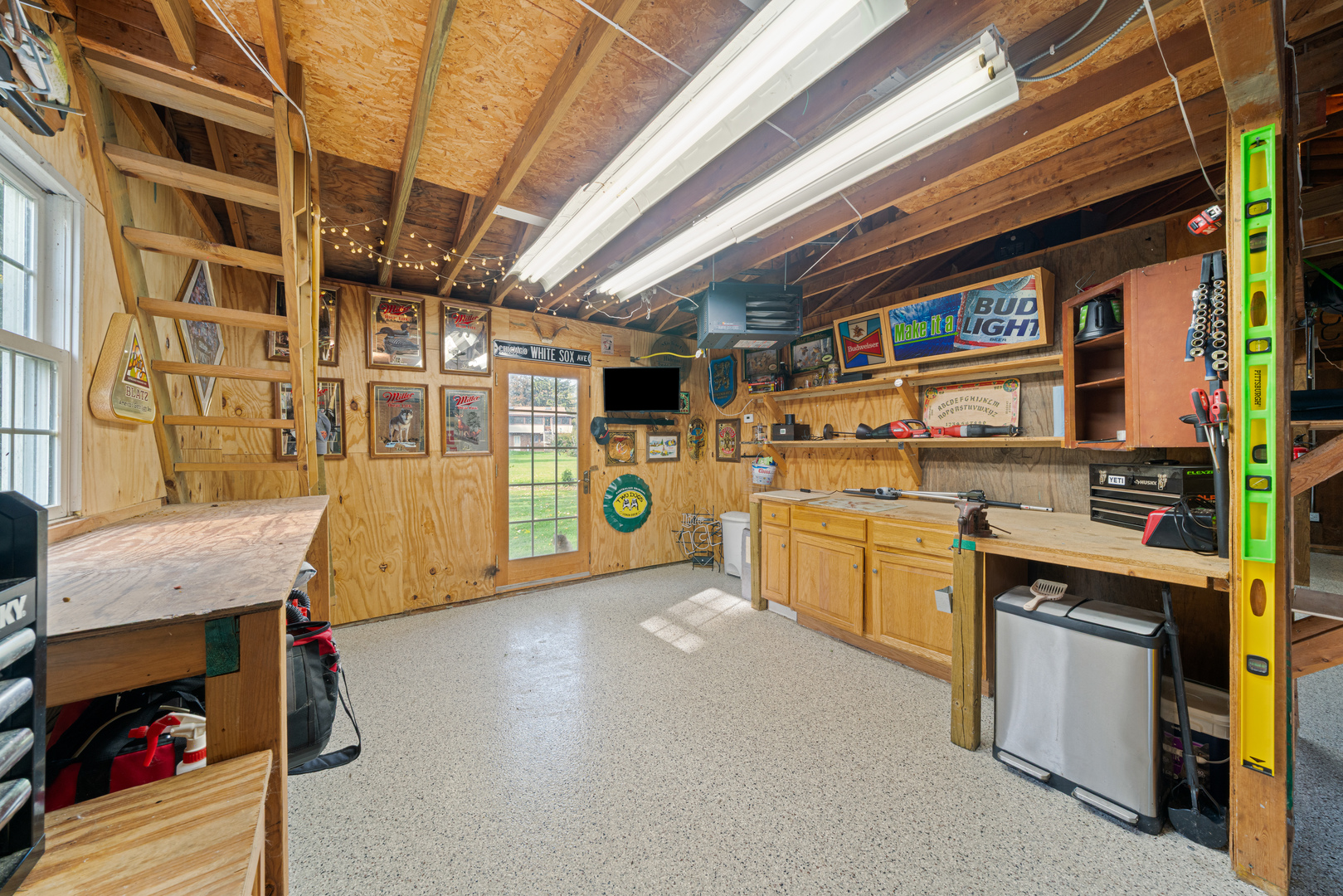 43W140 Campton Hills Road, Elburn, IL 60119