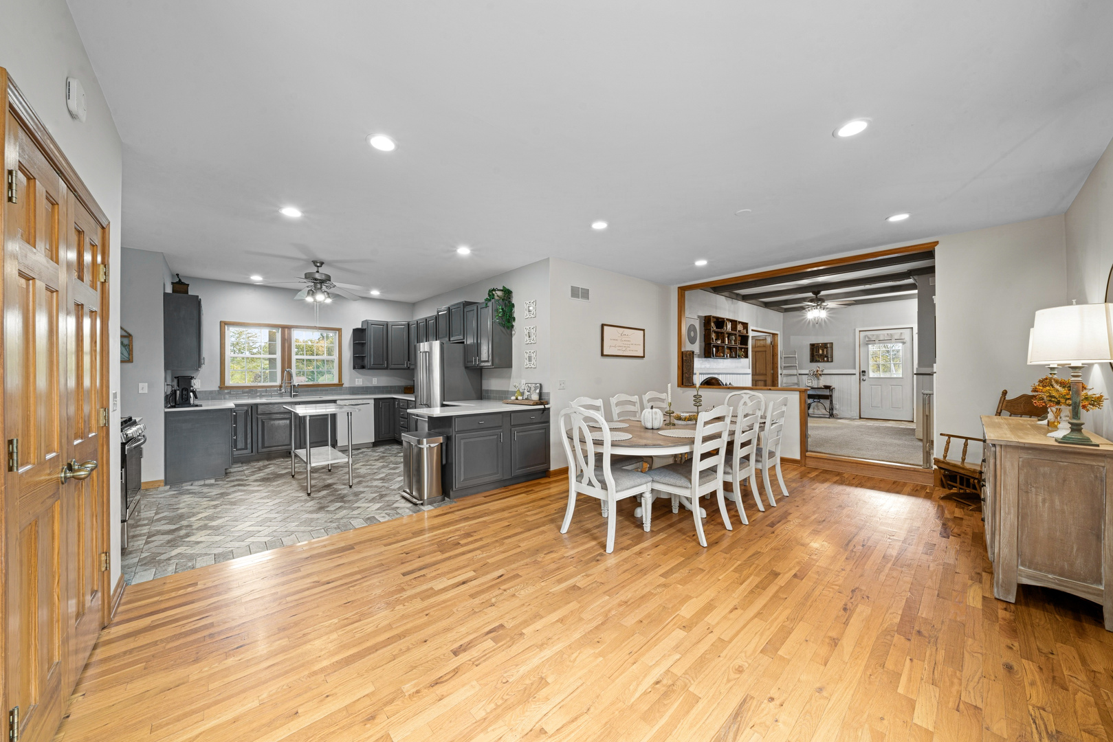 43W140 Campton Hills Road, Elburn, IL 60119