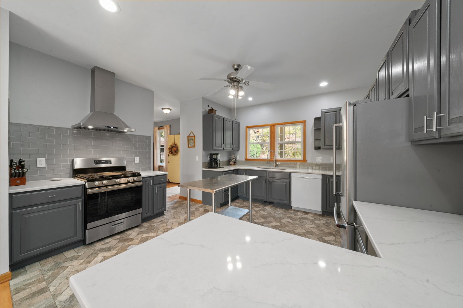 43W140 Campton Hills Road, Elburn, IL 60119