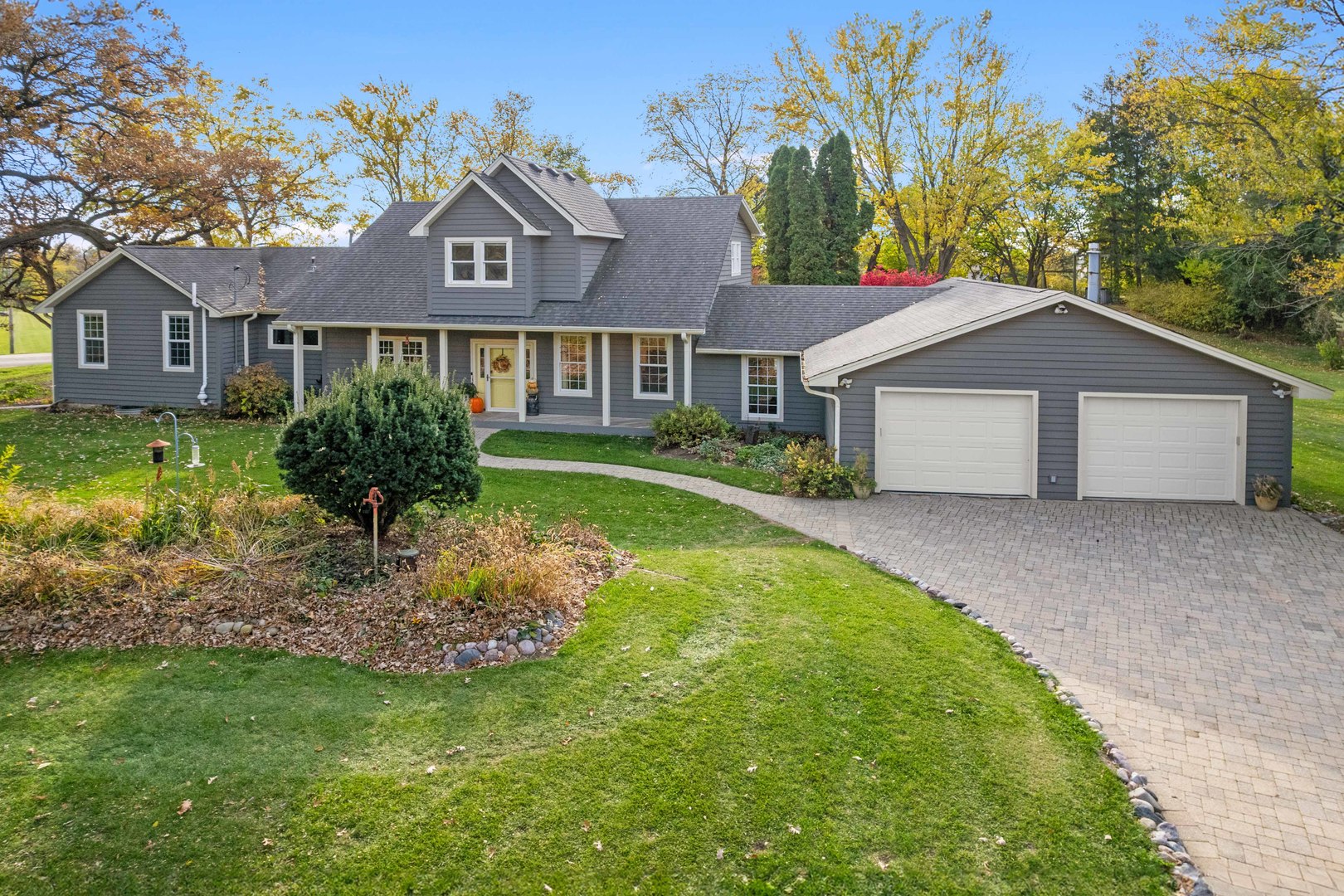 43W140 Campton Hills Road, Elburn, IL 60119