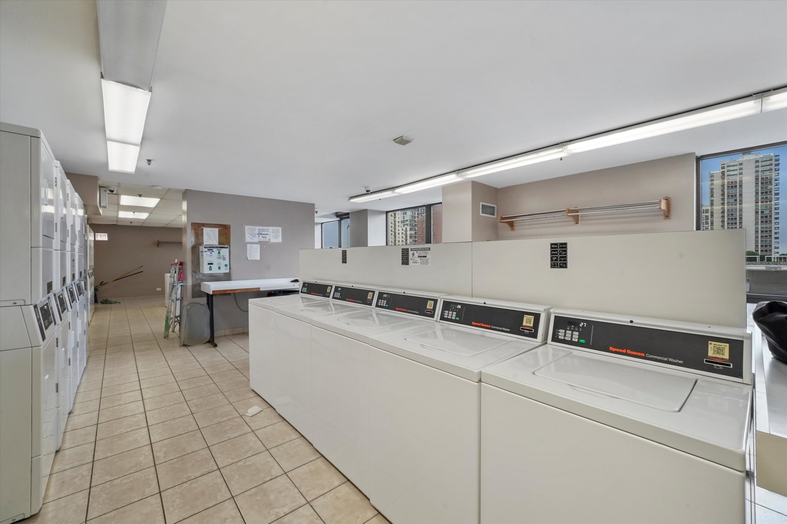 1122 N Clark Street #2202, Chicago, IL 60610