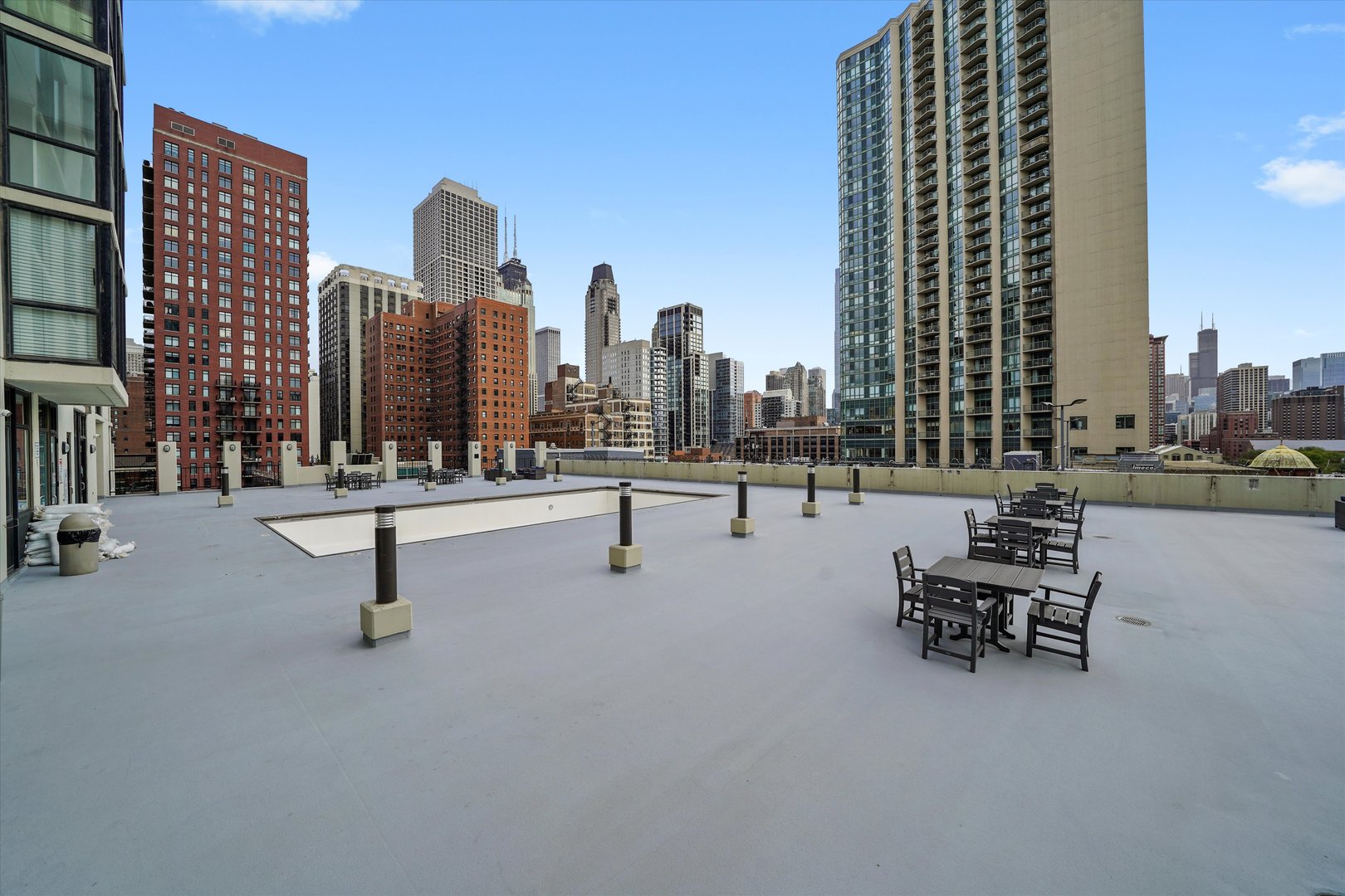 1122 N Clark Street #2202, Chicago, IL 60610