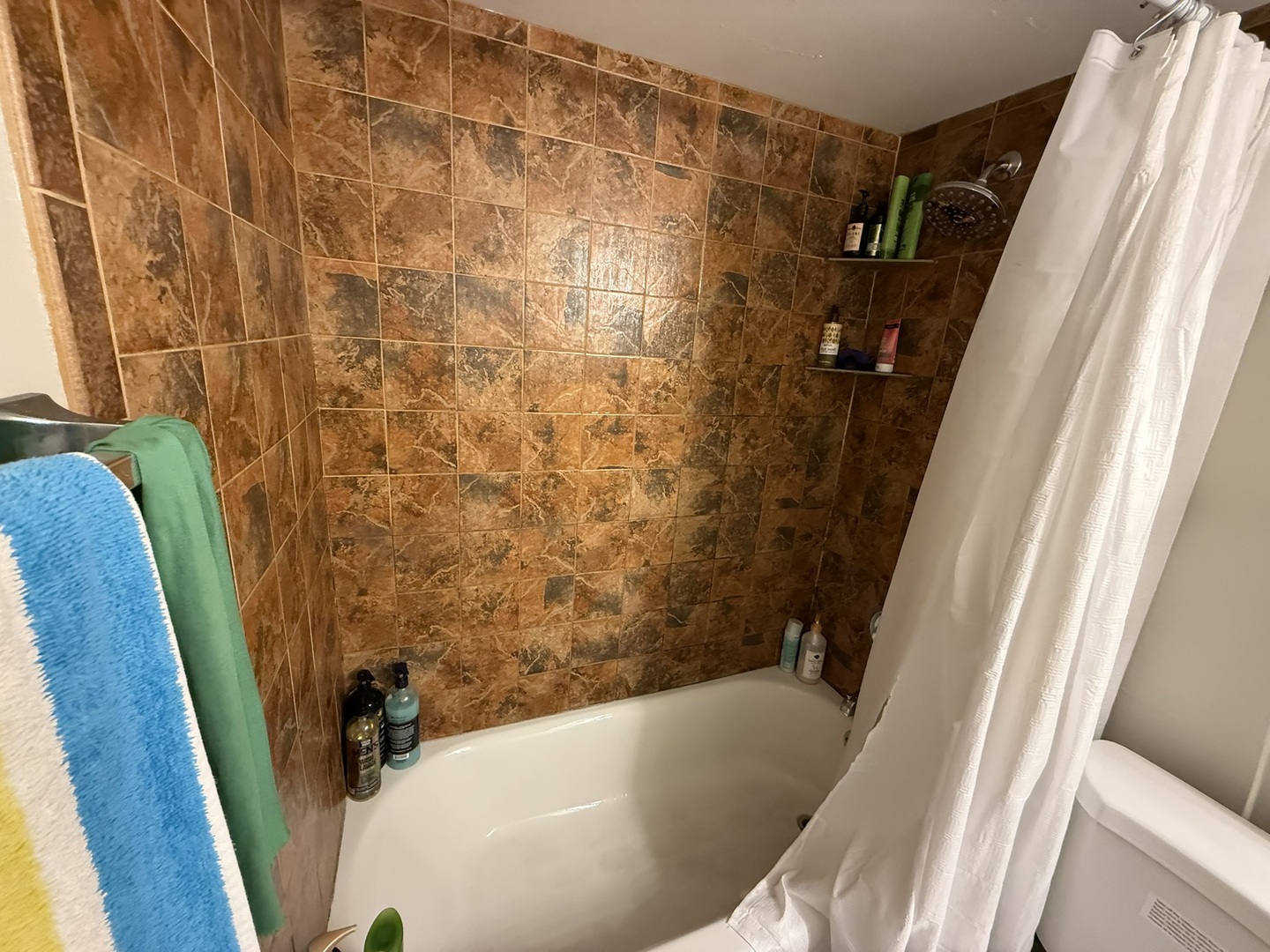 2208 Country Club Drive #2, Woodridge, IL 60517