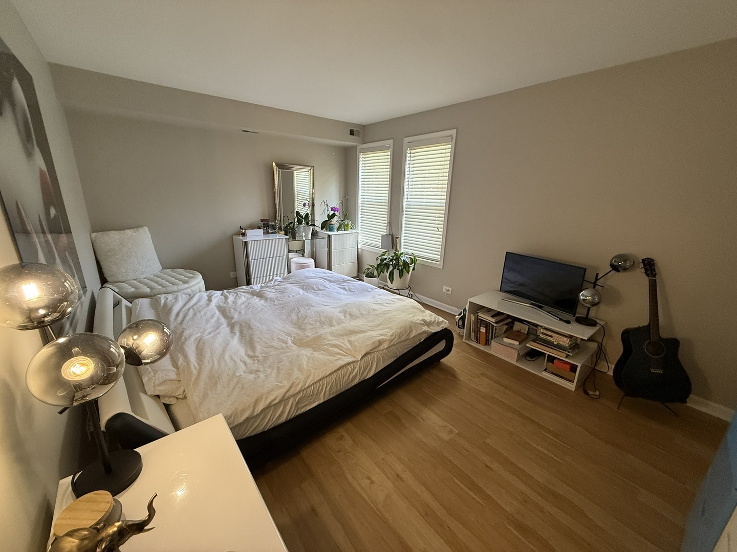 2208 Country Club Drive #2, Woodridge, IL 60517