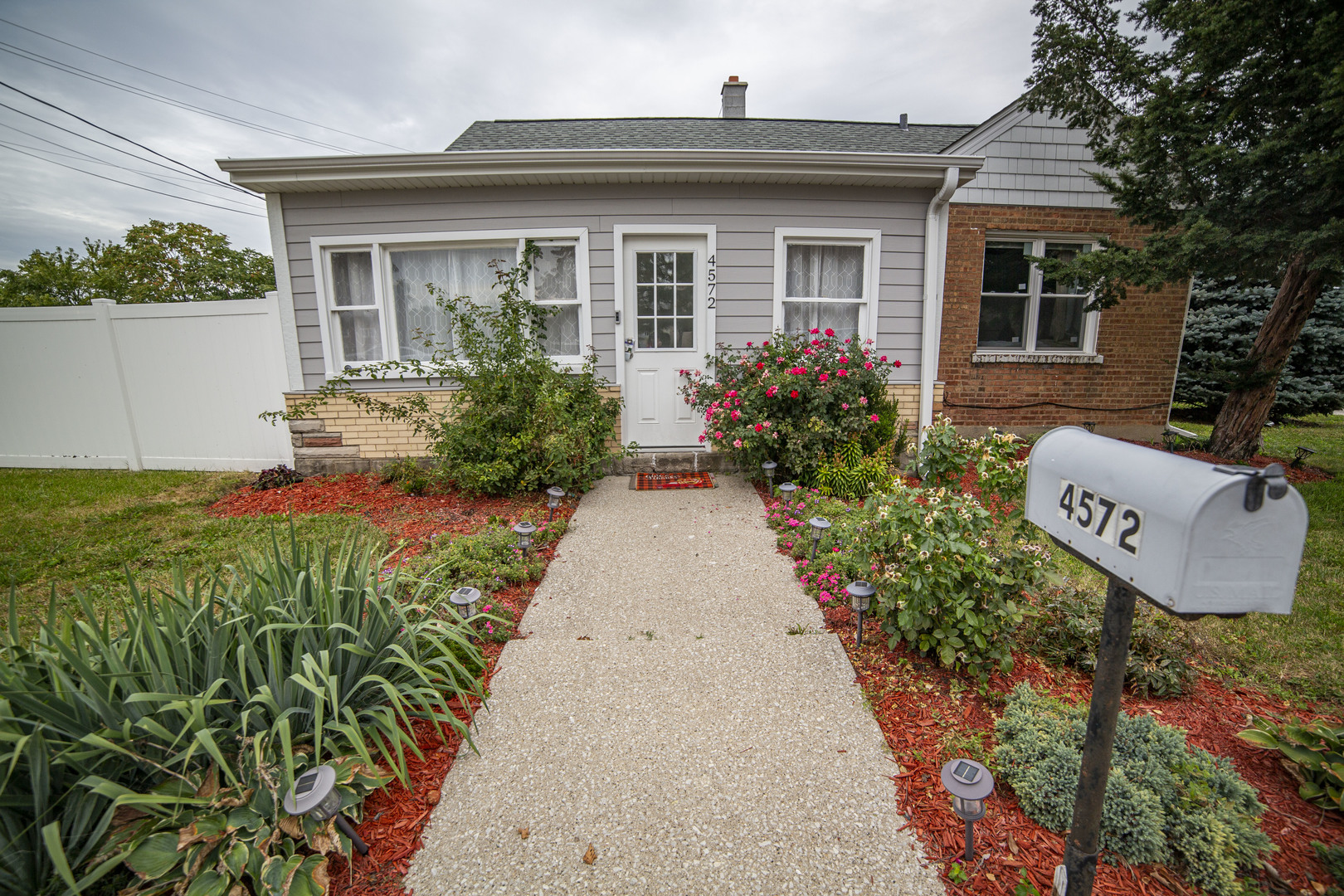 4572 Rumsey Avenue, Oak Lawn, IL 60453