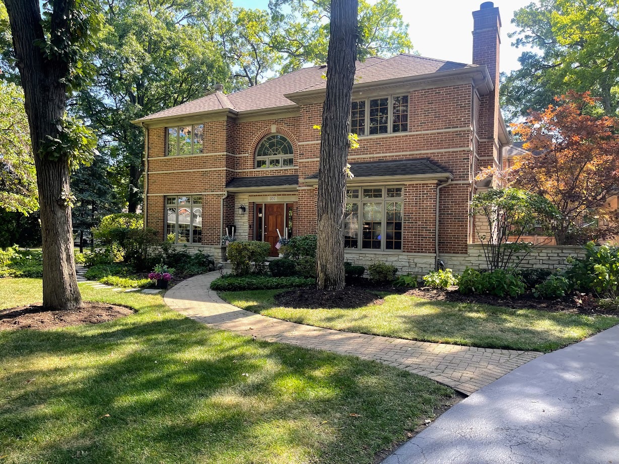 300 S Rose Avenue, Park Ridge, IL 60068