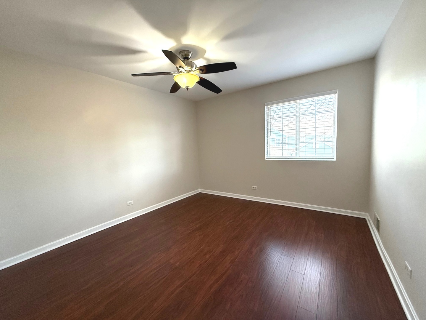 408 Trenton Court, Aurora, IL 60504