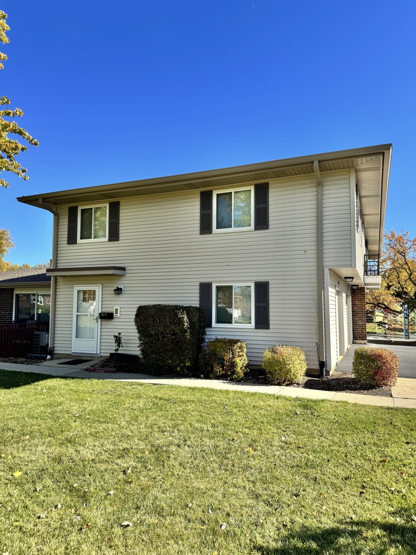 1024 Sagamore Drive #1024, Schaumburg, IL 60194