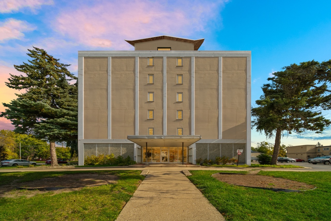 5975 N Odell Avenue #5C, Chicago, IL 60631