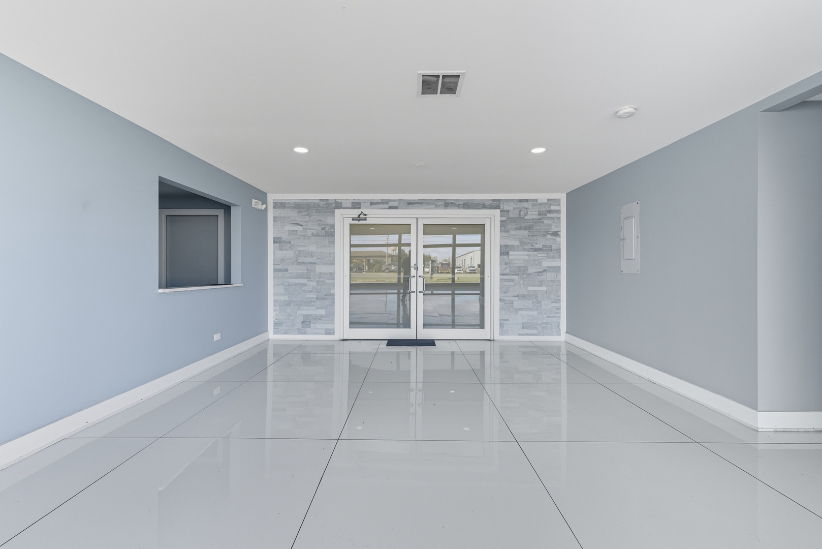 801 W Grant Highway, Marengo, IL 60152