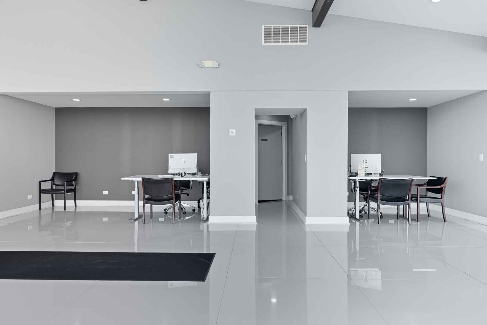 801 W Grant Highway, Marengo, IL 60152