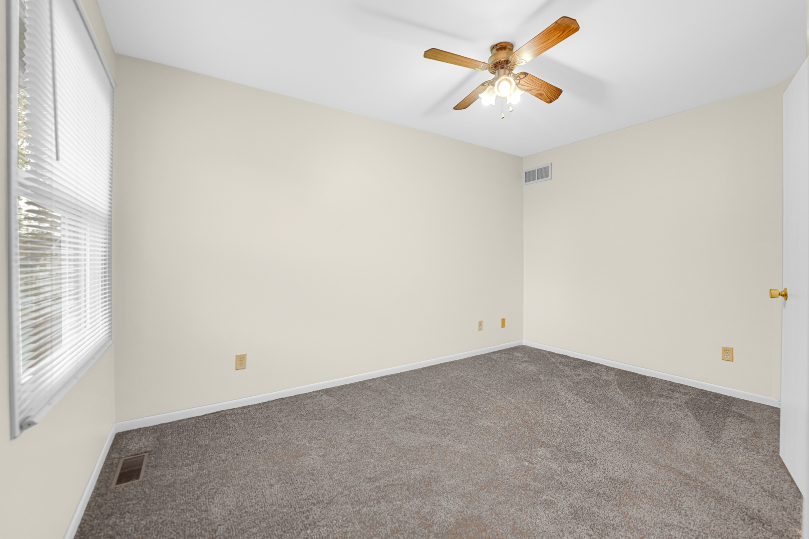 192 S Joslyn Street, Cortland, IL 60112