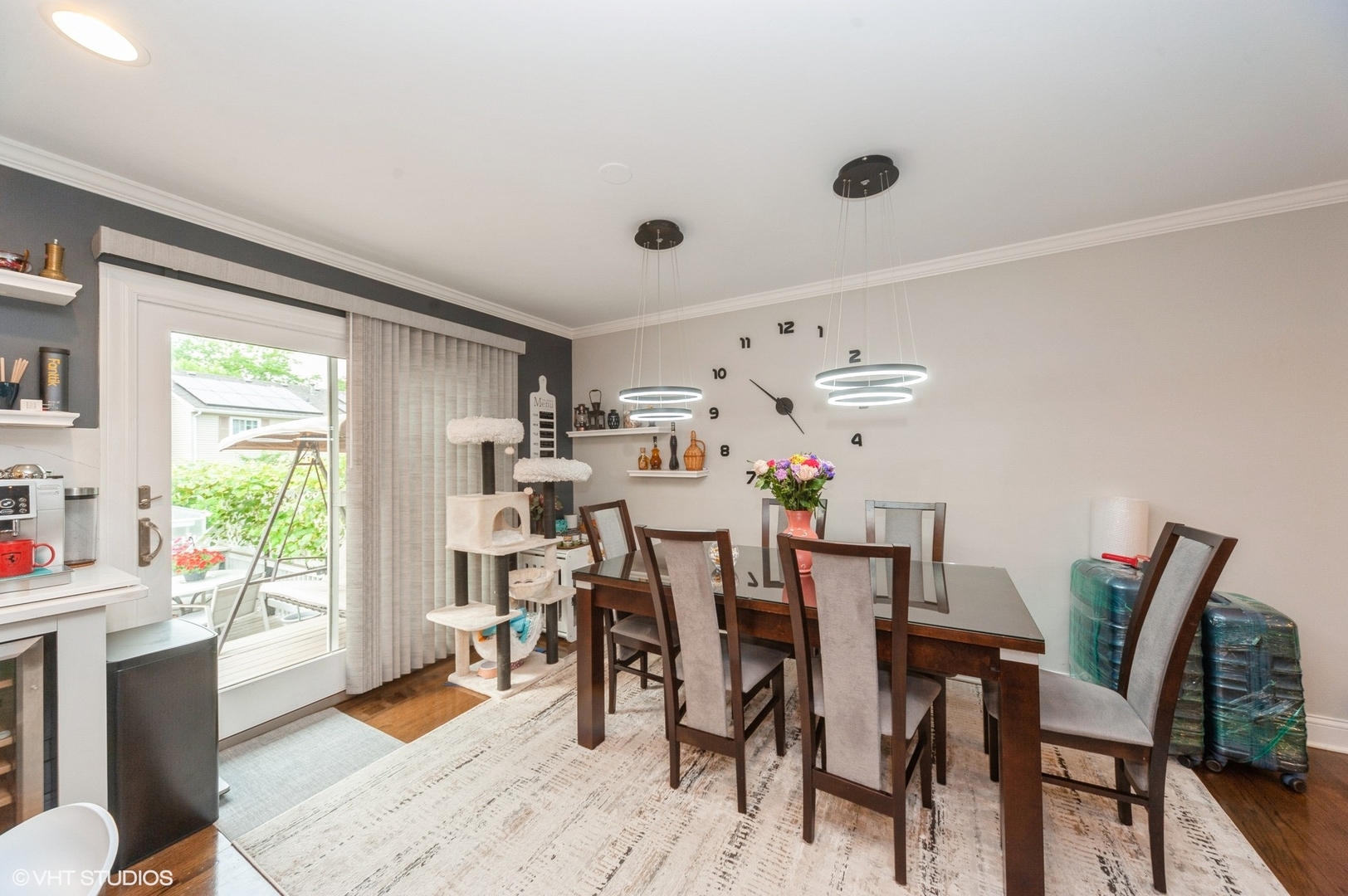 Vernon Hills, IL 60061