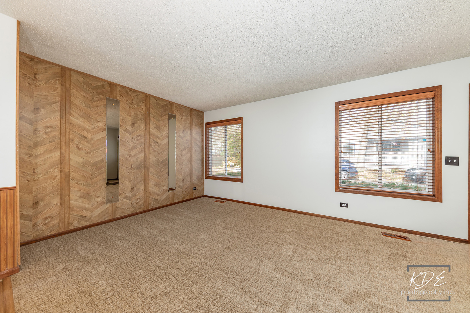 30W171 Maplewood Court, Warrenville, IL 60555