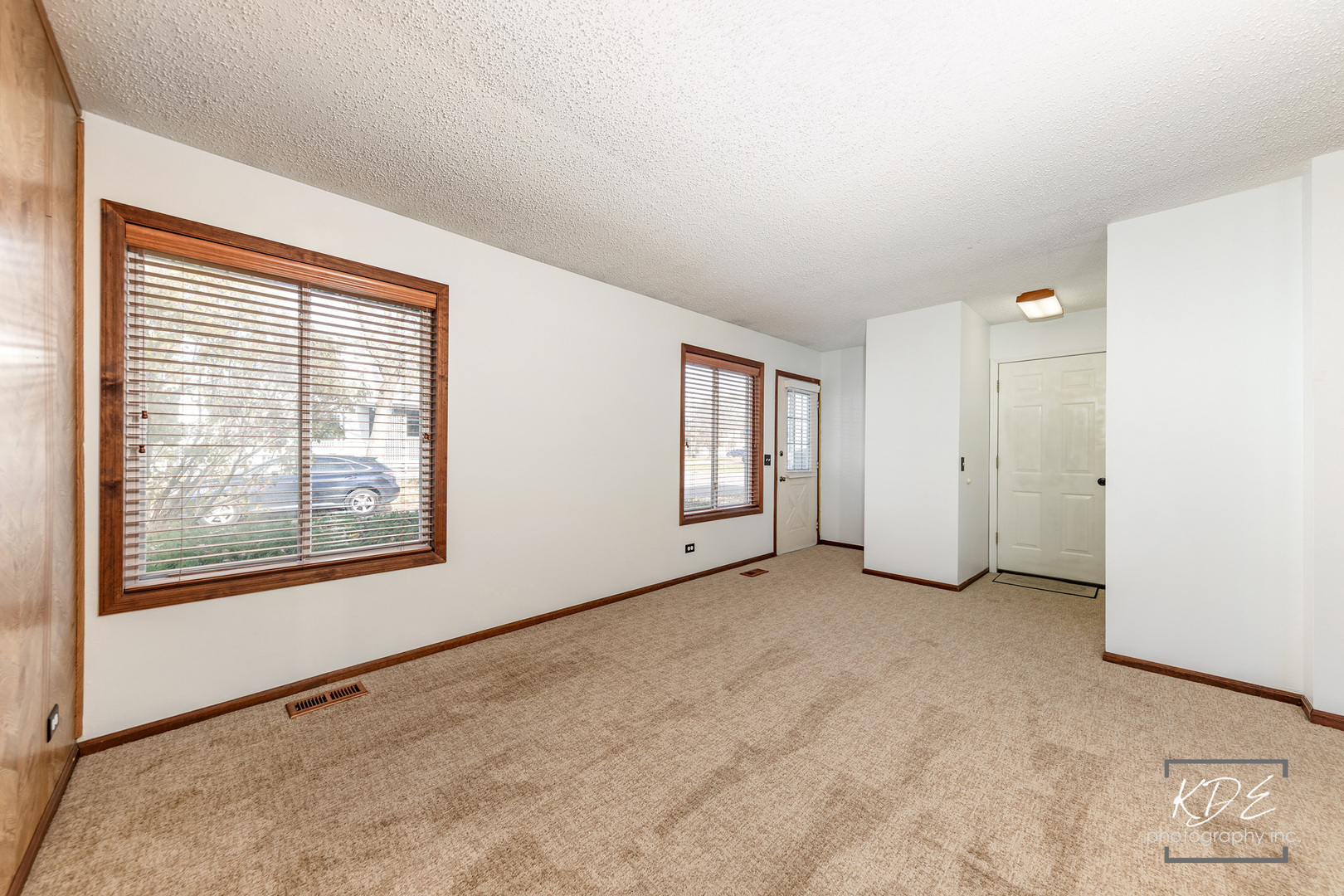 30W171 Maplewood Court, Warrenville, IL 60555