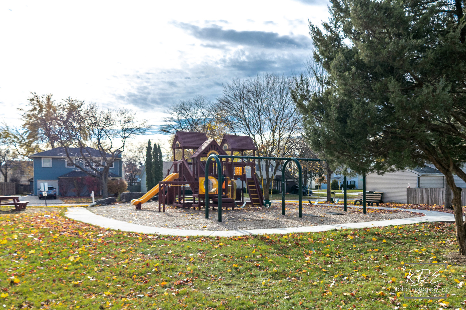 30W171 Maplewood Court, Warrenville, IL 60555