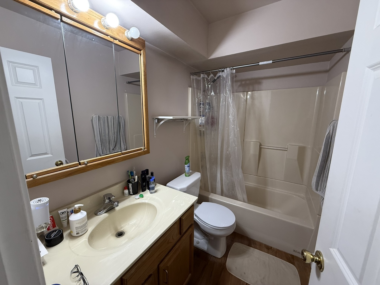 2208 Country Club Drive #1, Woodridge, IL 60517