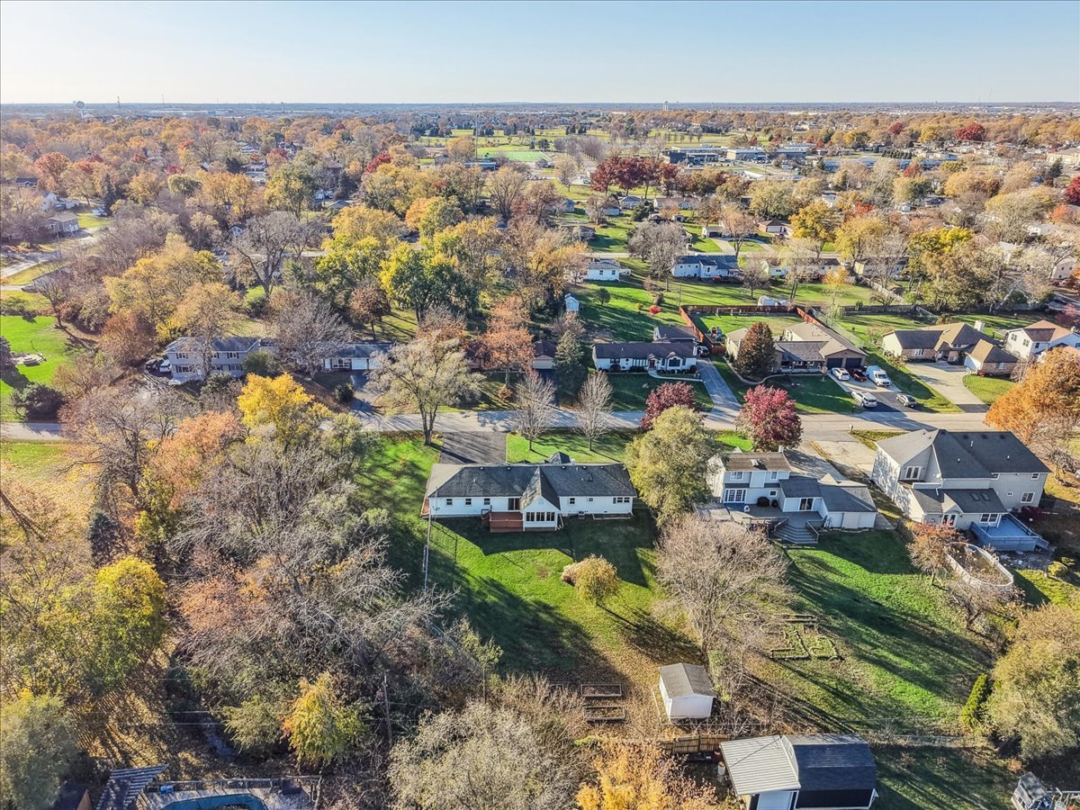 2N603 Virginia Avenue, Glen Ellyn, IL 60137