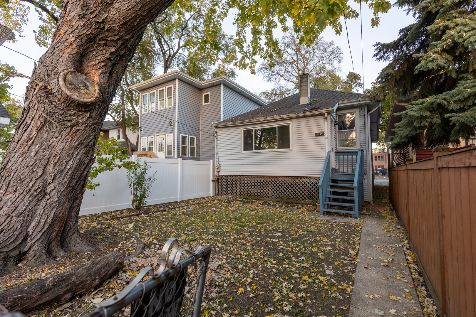 1133 S Ridgeland Avenue, Oak Park, IL 60304