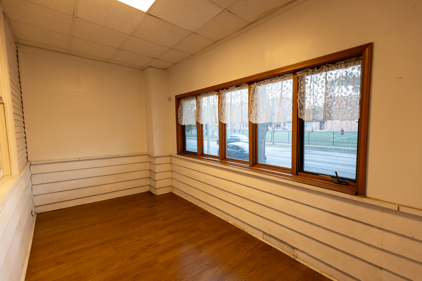 1133 S Ridgeland Avenue, Oak Park, IL 60304