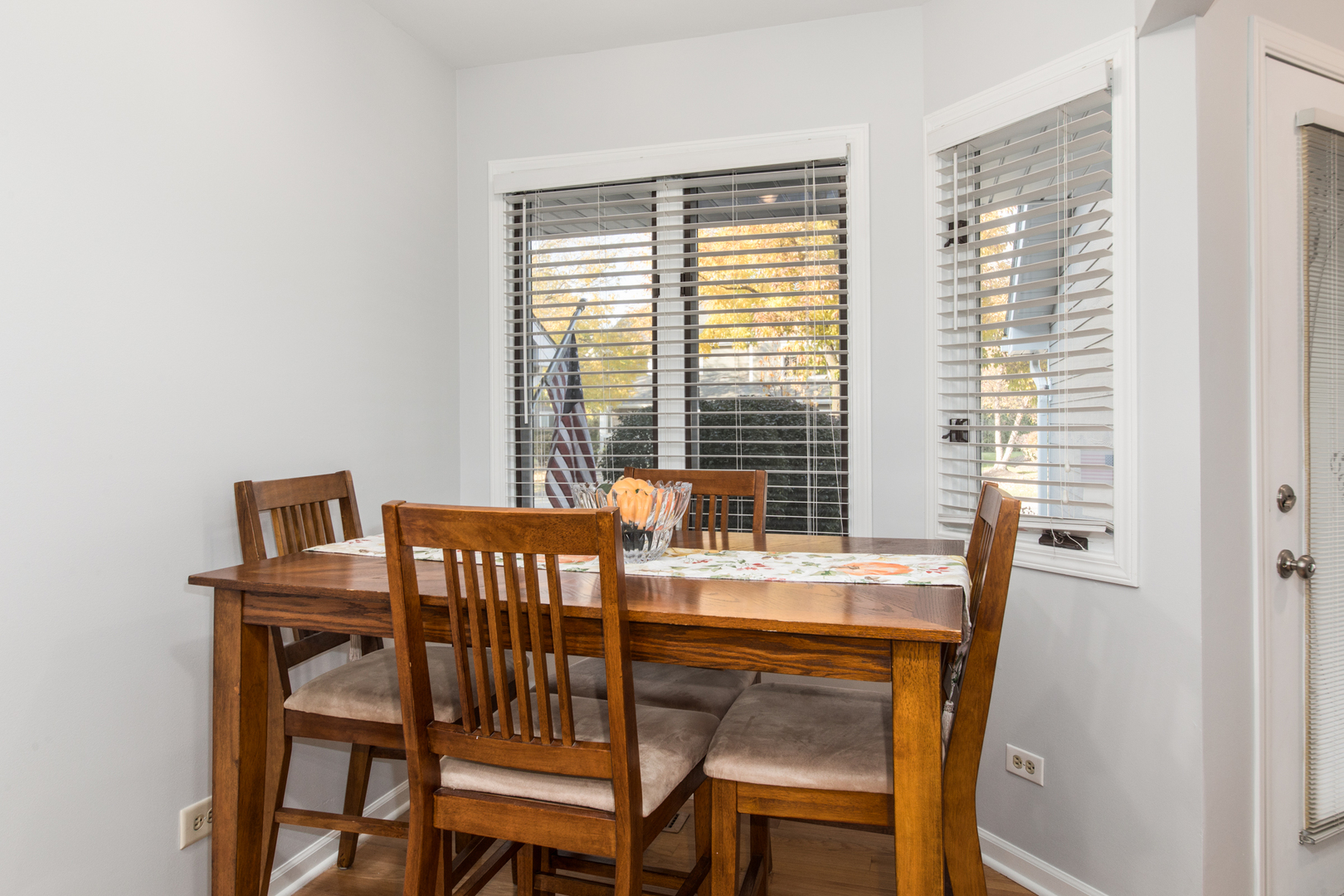 1068 MATTANDE Lane, Naperville, IL 60540