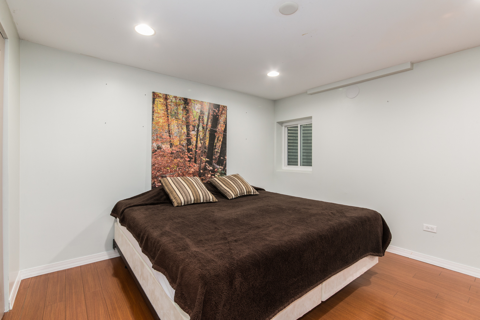 1068 MATTANDE Lane, Naperville, IL 60540