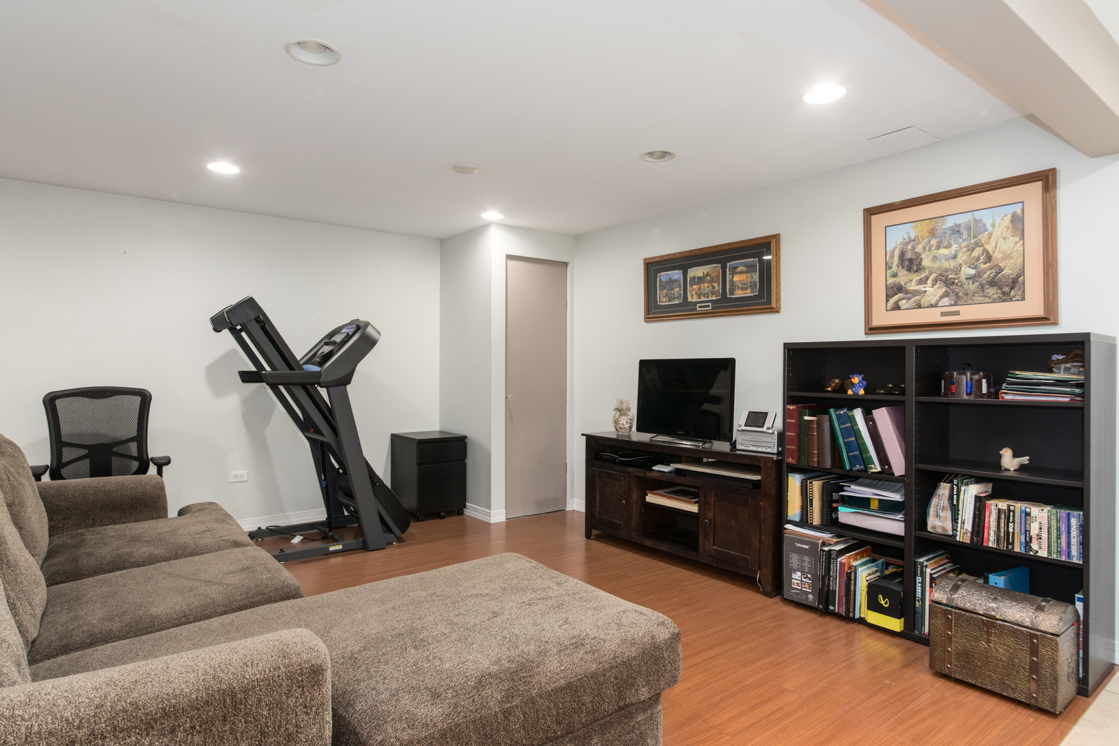 1068 MATTANDE Lane, Naperville, IL 60540