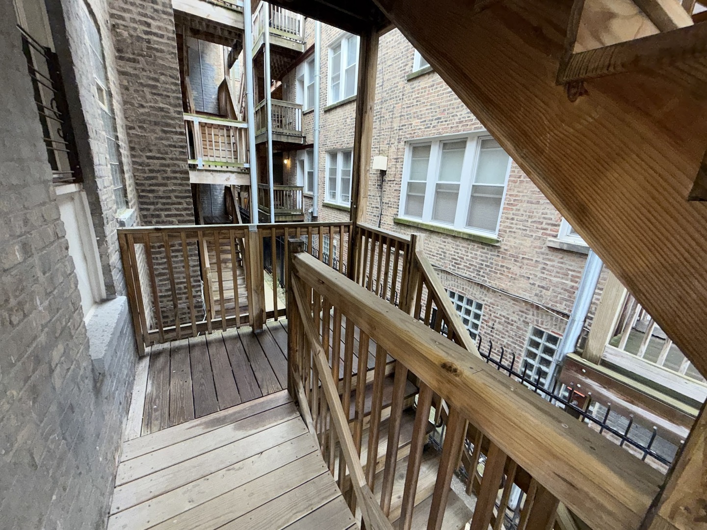 3227 W DIVISION Street #1E, Chicago, IL 60651