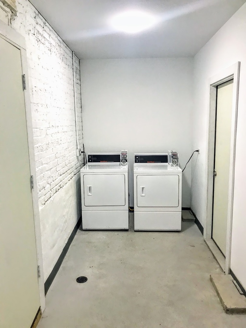 3227 W DIVISION Street #1E, Chicago, IL 60651