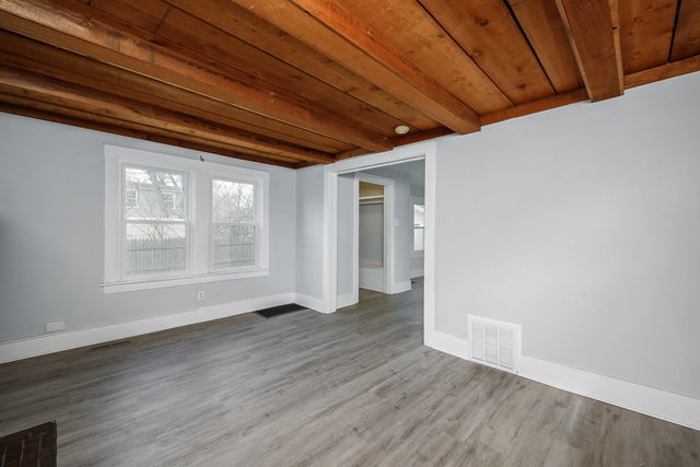 221 Elm Street, Batavia, IL 60510