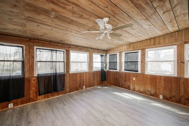 221 Elm Street, Batavia, IL 60510