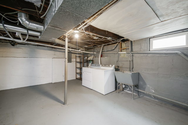 221 Elm Street, Batavia, IL 60510