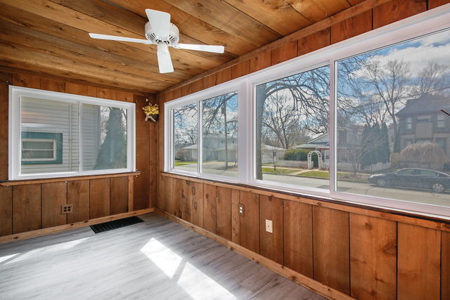 221 Elm Street, Batavia, IL 60510