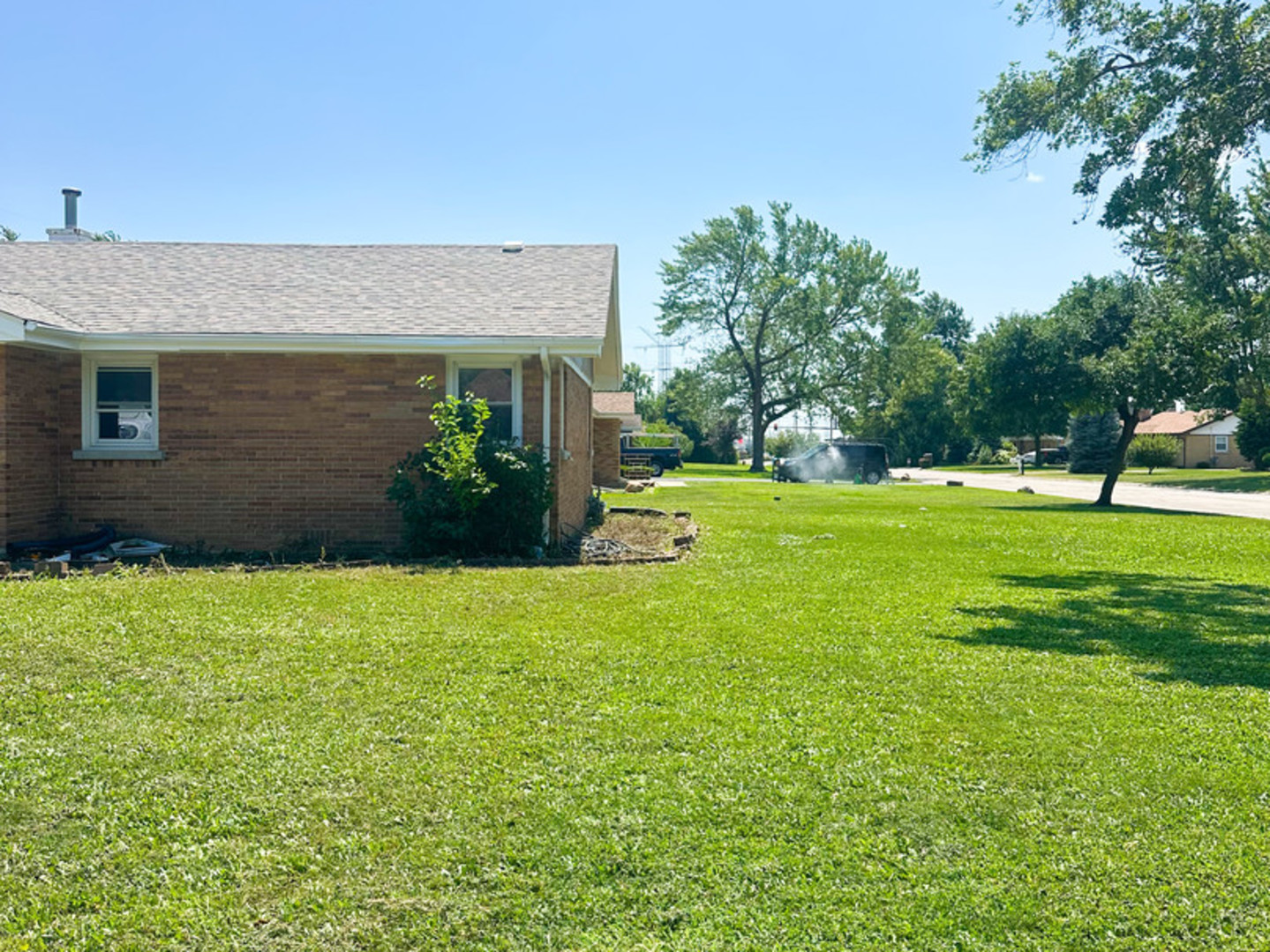 9405 S 76th Court, Hickory Hills, IL 60457