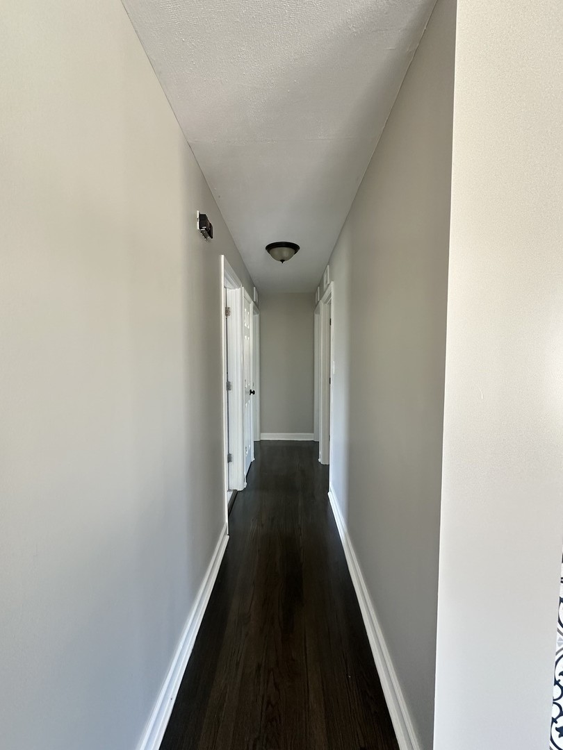 9405 S 76th Court, Hickory Hills, IL 60457