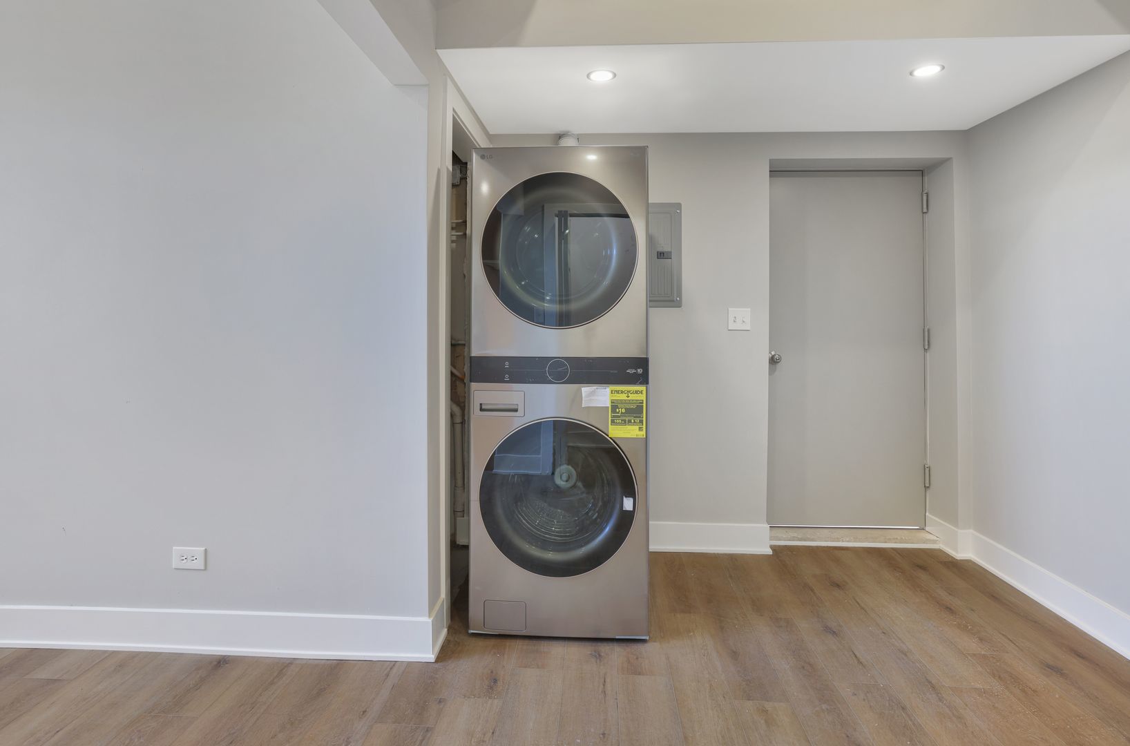 6240 W Belmont Avenue #102, Chicago, IL 60634