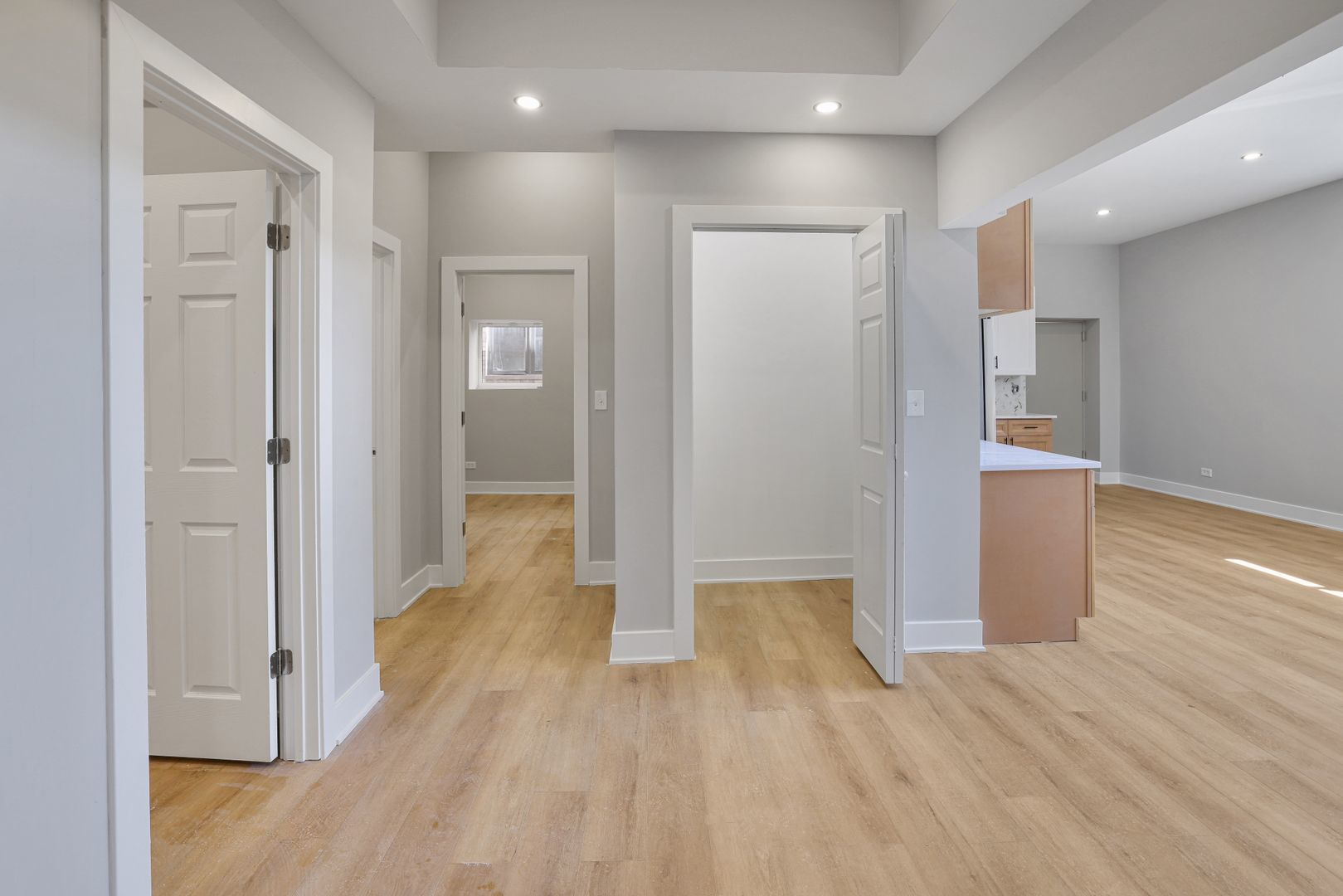 6240 W Belmont Avenue #102, Chicago, IL 60634